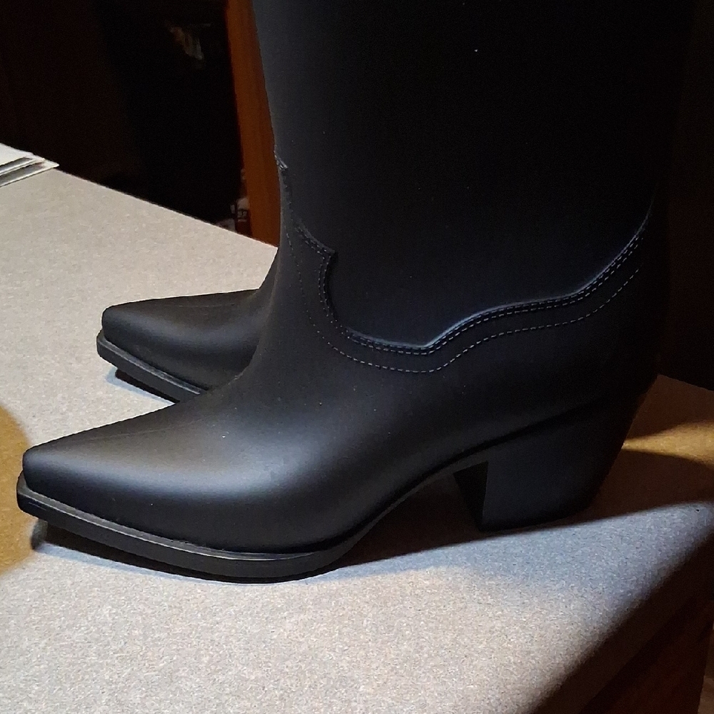 Cute Jeffrey Campbell Cowboy Style Rain Boot - Picture 2 of 8